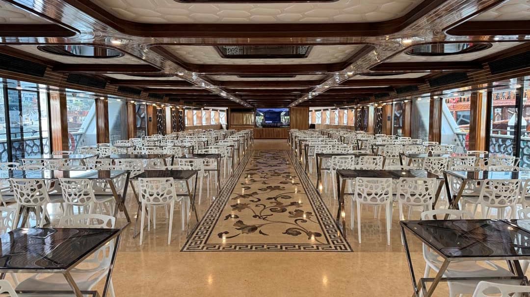 Lotus Royale Dinner Cruise - Photo 36