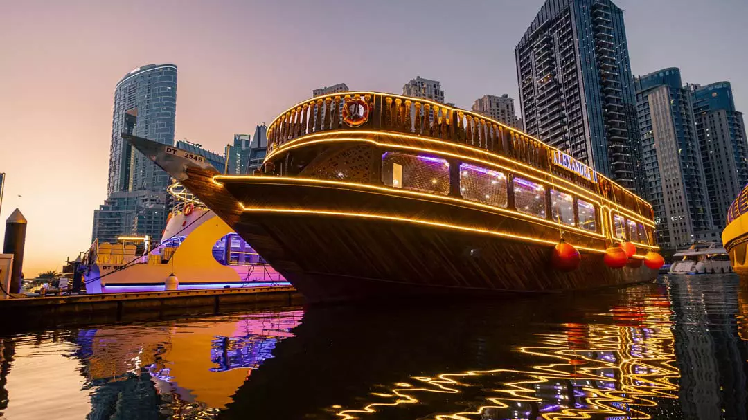 Night Dubai City Tour with Dinner Cruise - Photo 12
